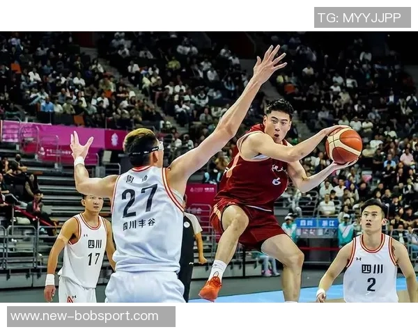 四川全运男篮在轮换深度不足的情况下成功摘铜球迷满意度提升