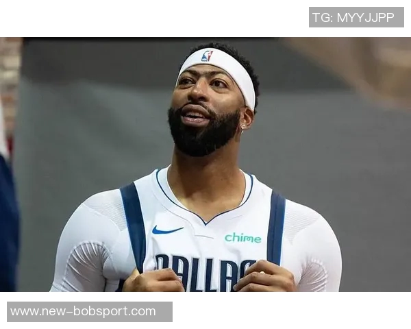 独行侠与雷霆首发阵容对决弗拉格浓眉克莱拉塞尔莱夫利出战SGA因伤缺席 独行侠与雷霆首发阵容对决弗拉格浓眉克莱拉塞尔莱夫利出战SGA因伤缺席