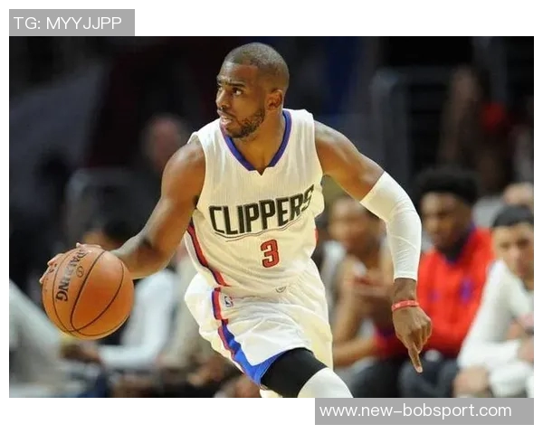 保罗退役引发热议一代人的青春记忆与篮球传奇的告别 保罗退役引发热议一代人的青春记忆与篮球传奇的告别