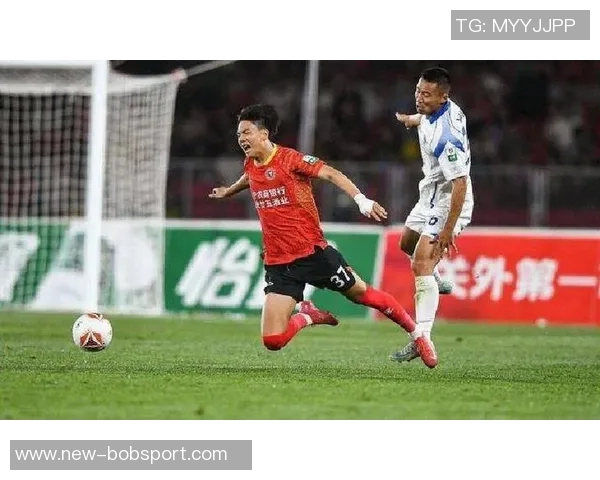 好消息！苗原高中锋张家鸣获伯恩利U21队试训机会展现潜力