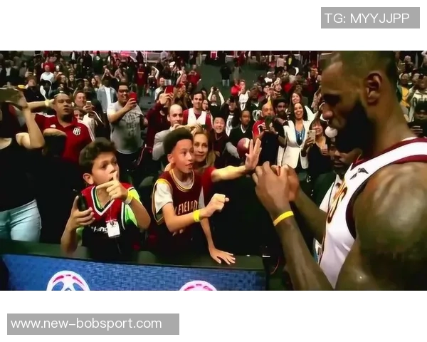 快船全队齐心参与社区活动与球迷亲密互动展现团队精神