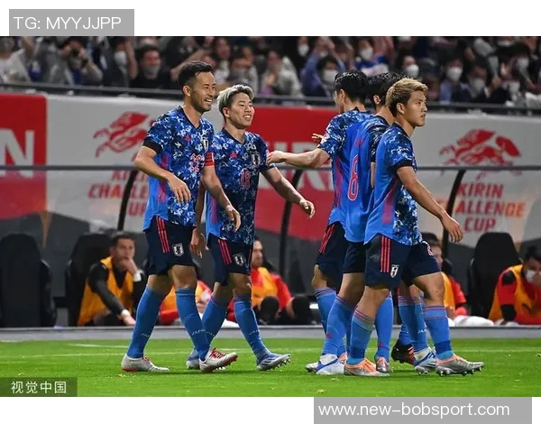 日本队补时阶段扳平比分与巴拉圭战成平局数据分析射门控球率表现突出