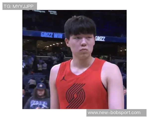 小杨最后时刻登场斯普利特状态低迷球队领先20分优势明显